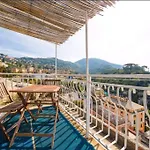 Διαμέρισμα Attico Spettacolare Vista Mare Camogli