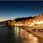 Attico Spettacolare Vista Mare Διαμέρισμα *